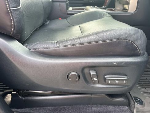 Used 2018 Lexus GX 460 image 12