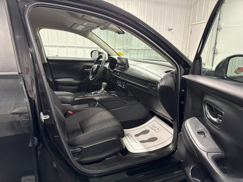 Used 2025 Honda HR-V LX image 10