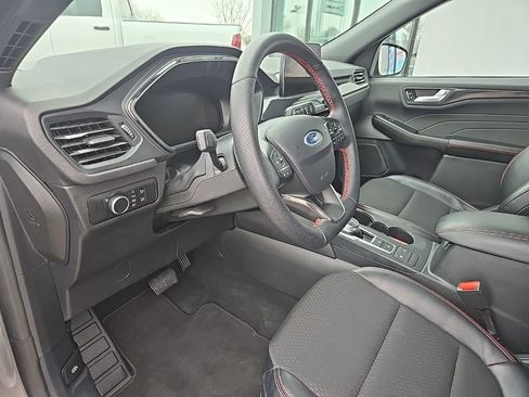 Used 2025 Ford Escape ST-Line image 35