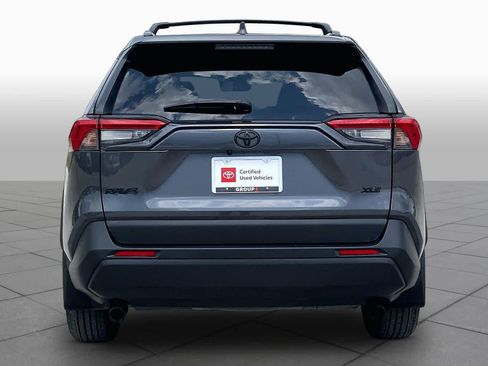 Used 2025 Toyota RAV4 XLE FWD image 5