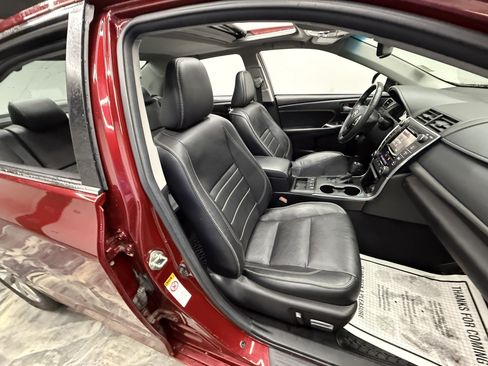 Used 2017 Toyota Camry XLE image 17