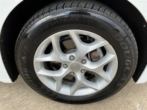 Used 2017 Chrysler Pacifica Touring-L w/ Tire & Wheel Group image 21