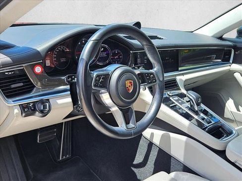 Used 2017 Porsche Panamera 4S AWD/4WD image 9