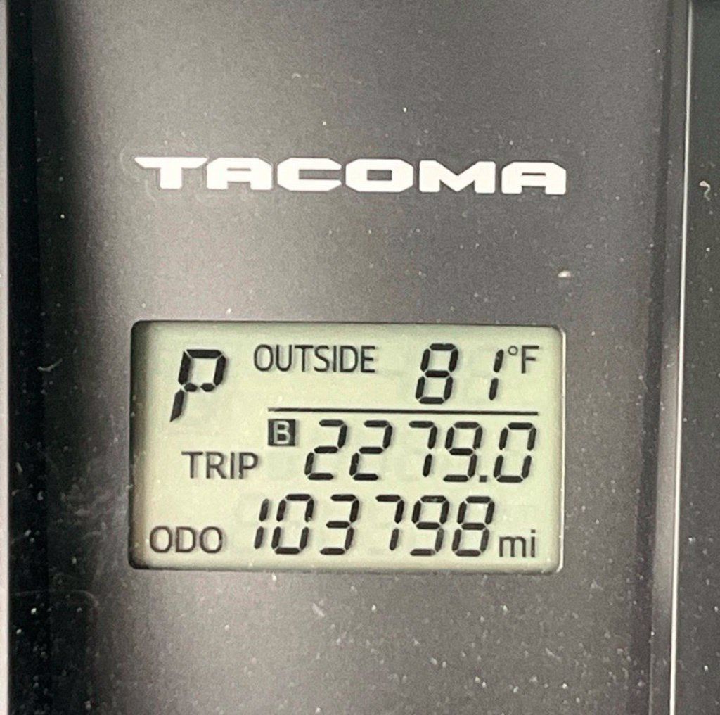 Used 2017 Toyota Tacoma SR RWD image 21