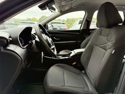 Used 2024 Hyundai Tucson SE image 9