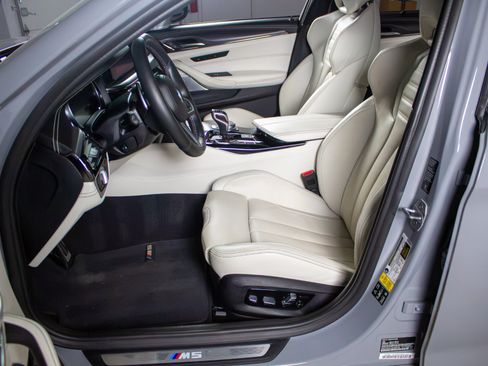 Used 2019 BMW M5 w/ Executive Package AWD/4WD image 31