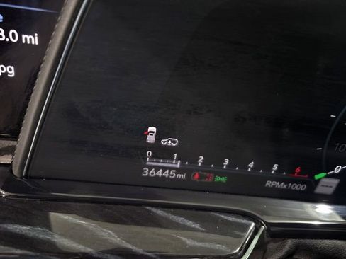 Used 2021 Cadillac Escalade Sport w/ Driver Assist Tech Package image 23