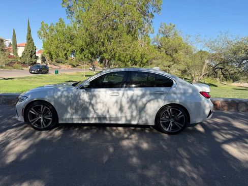 Used 2021 BMW 330i Sedan w/ Convenience Package RWD image 2