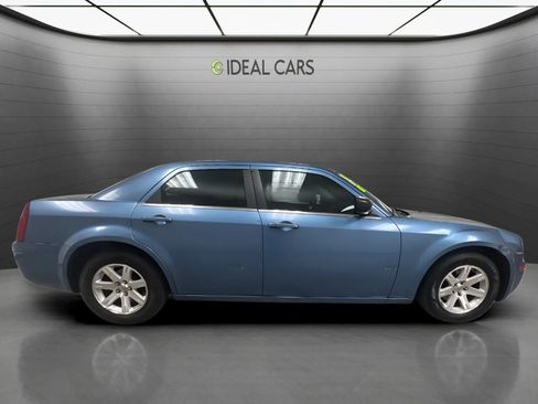 Used 2007 Chrysler 300 RWD image 4