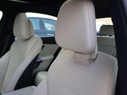 Certified 2025 Mercedes-Benz C 300 Sedan image 11