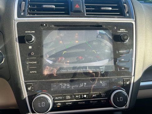 Used 2019 Subaru Outback 2.5i Premium AWD/4WD image 19