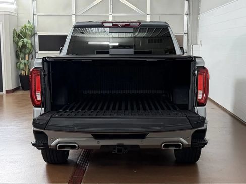Used 2025 GMC Sierra 1500 Denali Ultimate AWD/4WD image 5