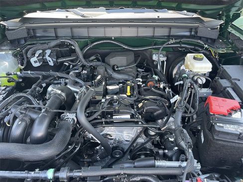 Used 2024 Ford Bronco Outer Banks image 25