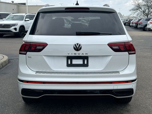 Certified 2022 Volkswagen Tiguan SE R-Line image 6