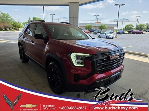 Used 2025 GMC Terrain Elevation w/ Elevation Premium Package FWD image 1