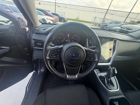 Used 2024 Subaru Outback Premium AWD/4WD image 8