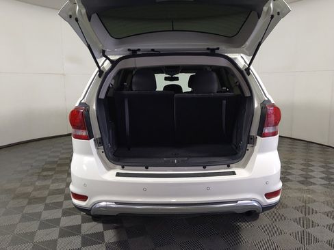 Used 2017 Dodge Journey Crossroad FWD image 29