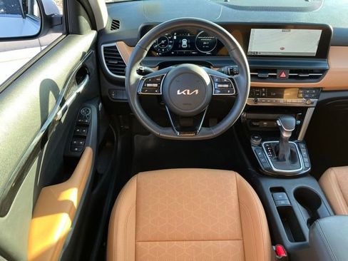 Used 2024 Kia Seltos SX AWD/4WD image 8