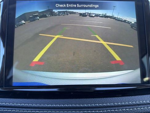 Used 2023 Chrysler Pacifica Limited image 27