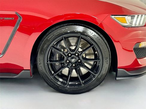 Used 2020 Ford Mustang Shelby GT350 w/ Technology Package image 39