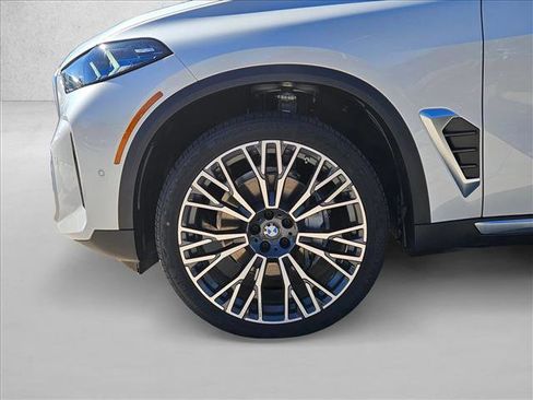 New 2026 BMW X5 xDrive40i w/ Climate Comfort Package image 8