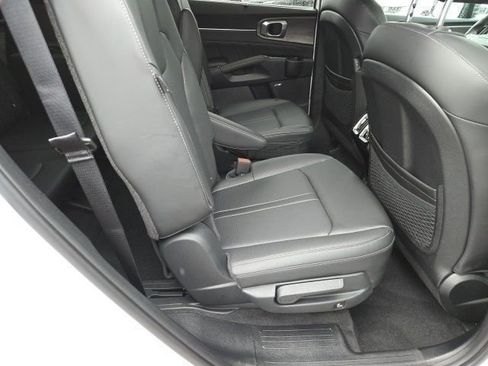 Used 2026 Kia Sorento SX image 13