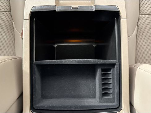 Used 2023 Lexus GX 460 Premium image 36