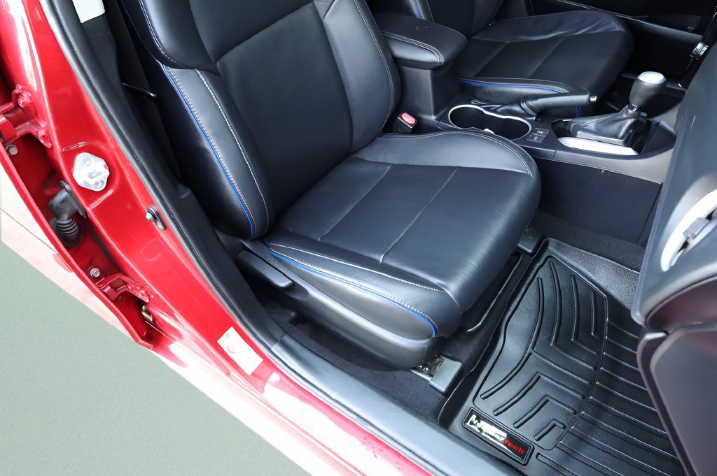 Certified 2017 Toyota Corolla XSE w/ Carpet Mat Package (TMS) FWD image 24