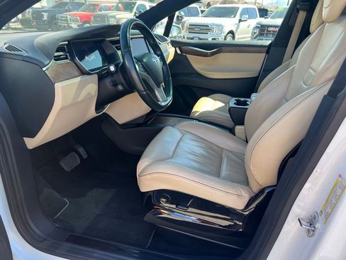 Used 2016 Tesla Model X 75D image 26