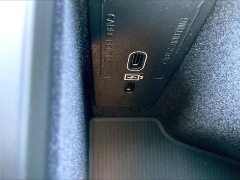 New 2026 Volvo XC60 T8 Plus w/ Climate Package AWD/4WD image 23