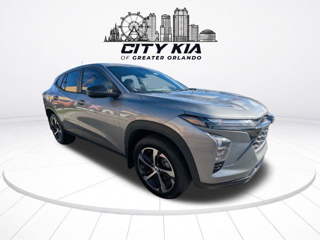 Used 2024 Chevrolet Trax RS w/ Driver Confidence Package FWD image 8