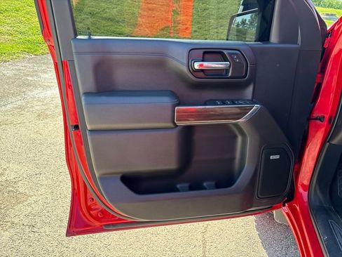 Used 2020 Chevrolet Silverado 1500 RST AWD/4WD image 7