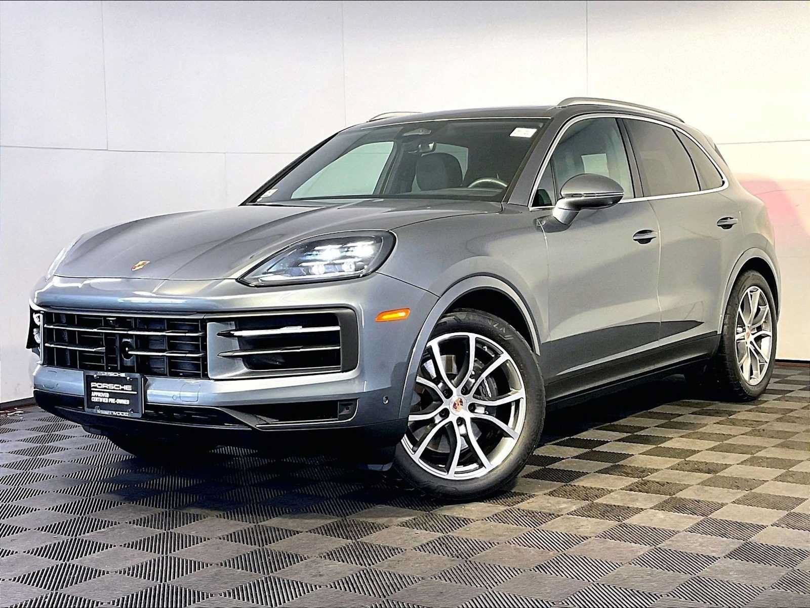 Certified 2026 Porsche Cayenne AWD/4WD image 1