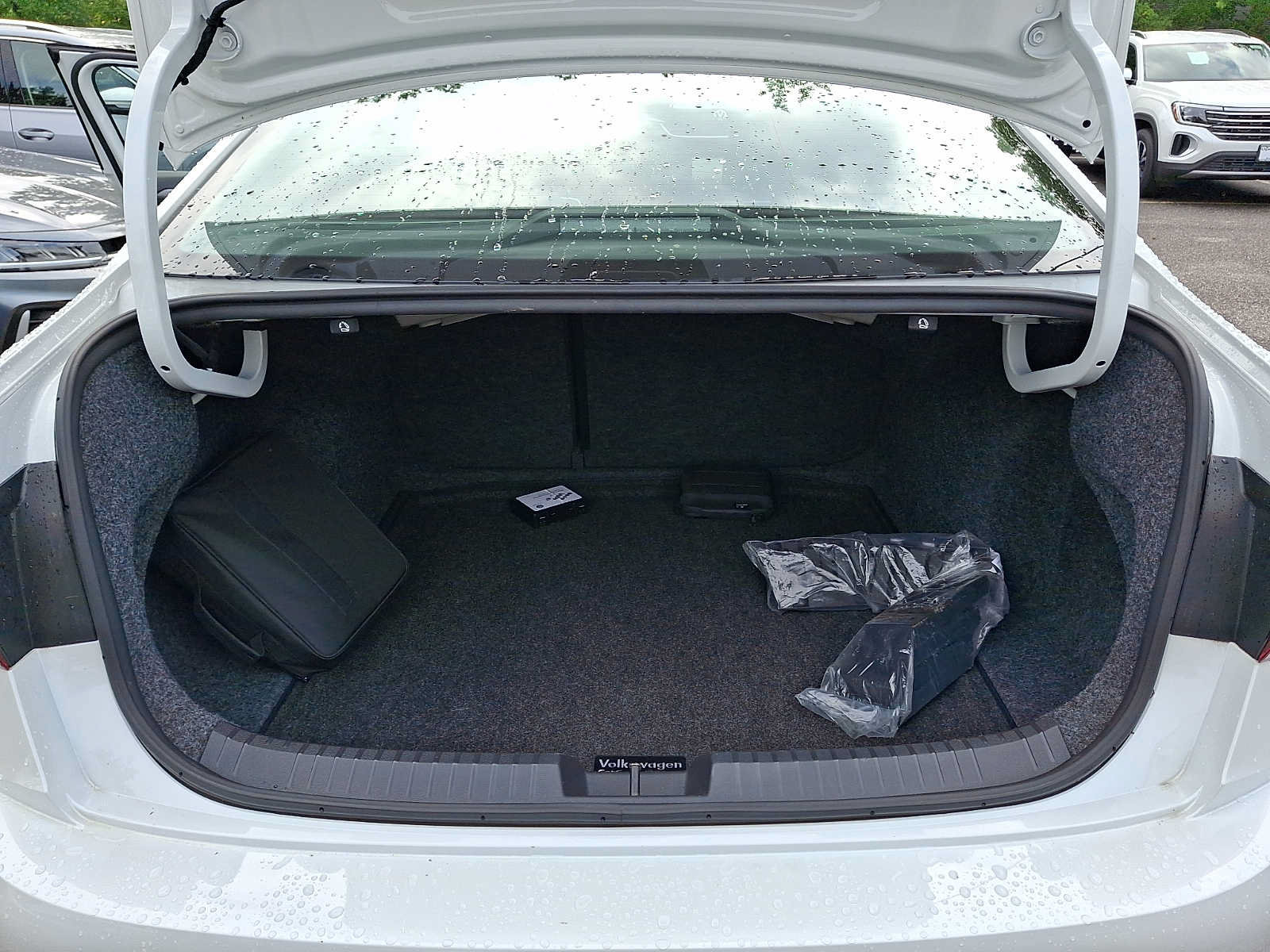 Certified 2023 Volkswagen Jetta SE FWD image 26