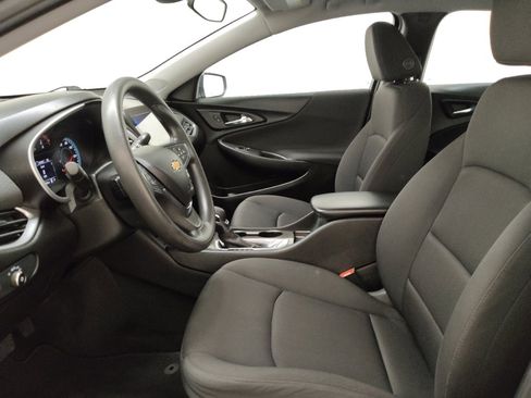 Used 2021 Chevrolet Malibu LS FWD image 17