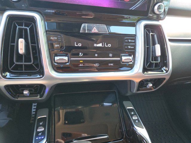 Used 2023 Kia Sorento SX Prestige AWD/4WD image 10