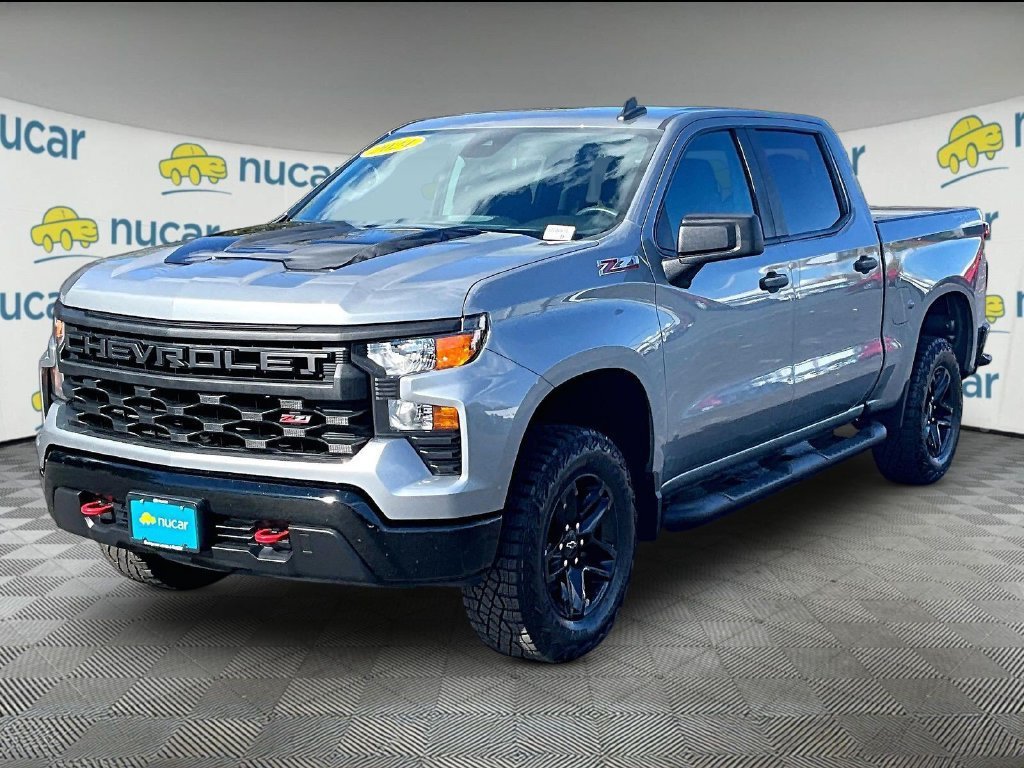 Used 2024 Chevrolet Silverado 1500 Custom Trail Boss AWD/4WD image 3