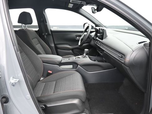 Certified 2026 Honda HR-V Sport image 40