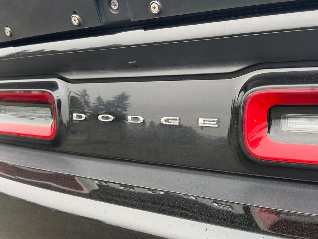 Used 2016 Dodge Challenger R/T Plus RWD image 35