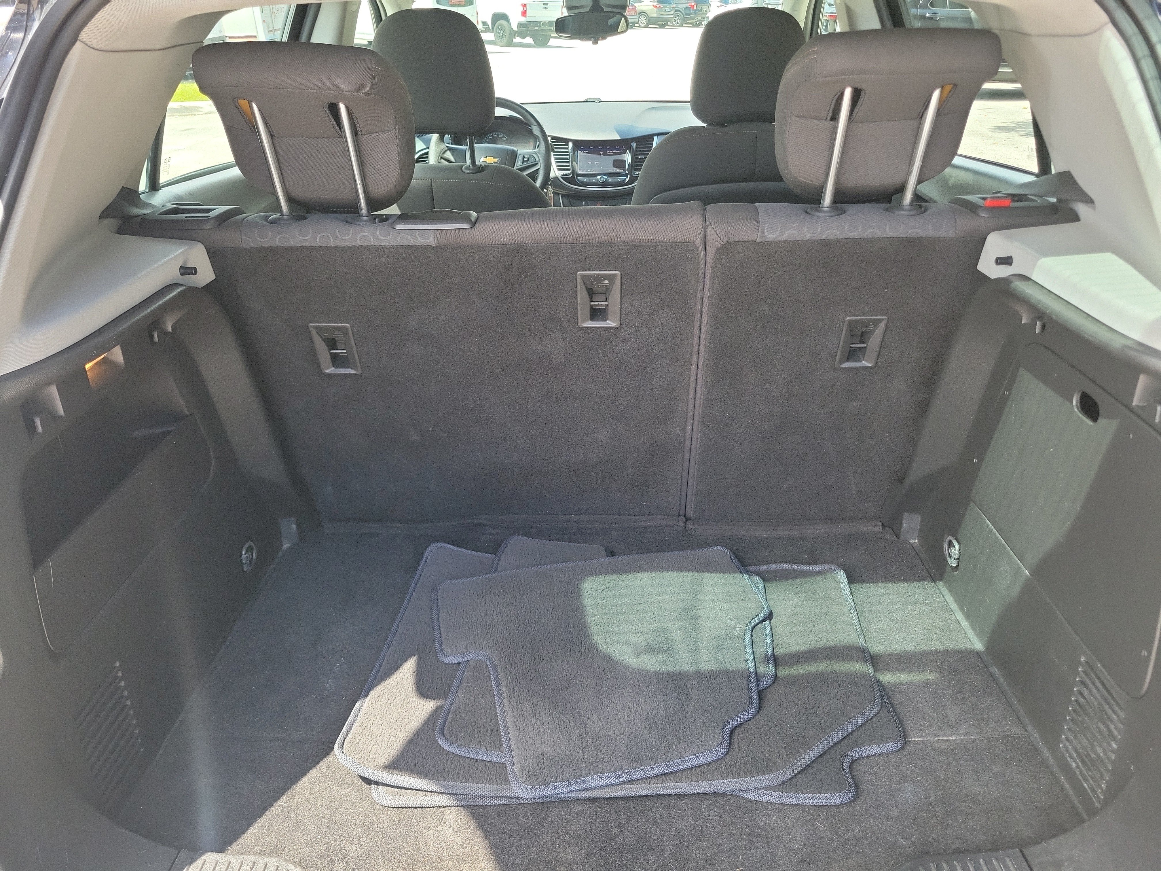 Used 2020 Chevrolet Trax LS FWD image 16