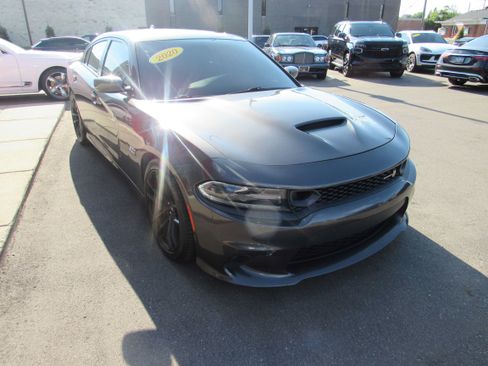 Used 2020 Dodge Charger Scat Pack w/ Dynamics Package RWD image 5