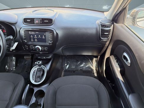 Used 2019 Kia Soul w/ Convenience Package image 26