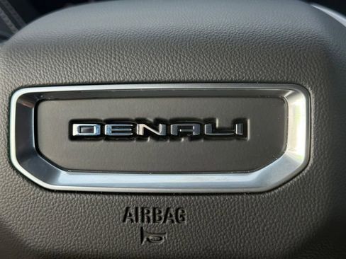 Used 2026 GMC Yukon Denali Ultimate AWD/4WD image 5