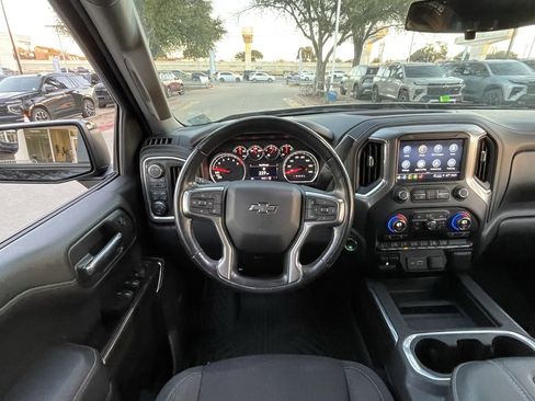 Used 2021 Chevrolet Silverado 1500 LT Trail Boss w/ Convenience Package II image 11