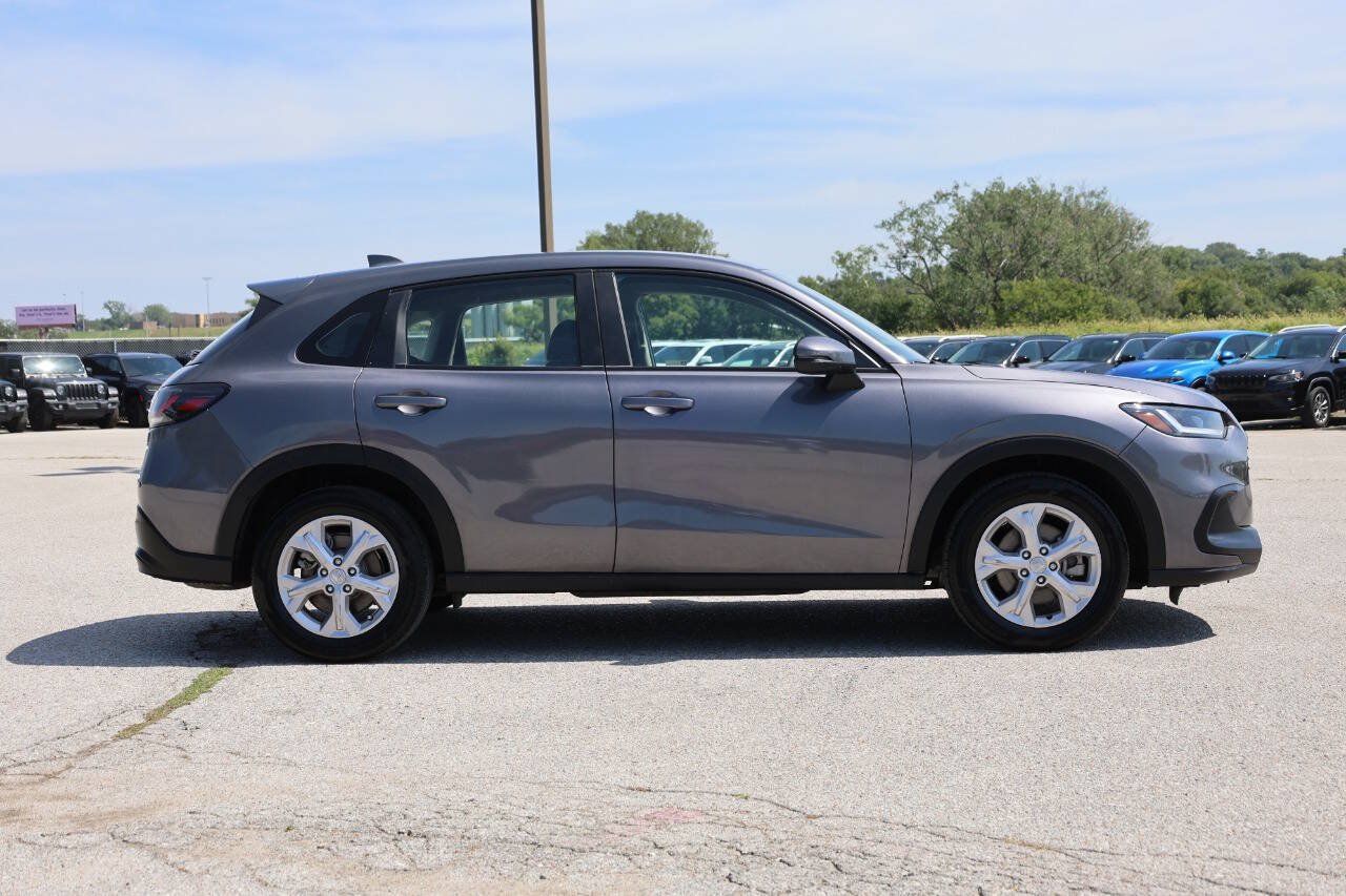 Used 2023 Honda HR-V LX image 7