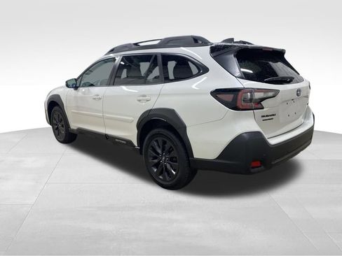 Certified 2023 Subaru Outback Onyx Edition image 2