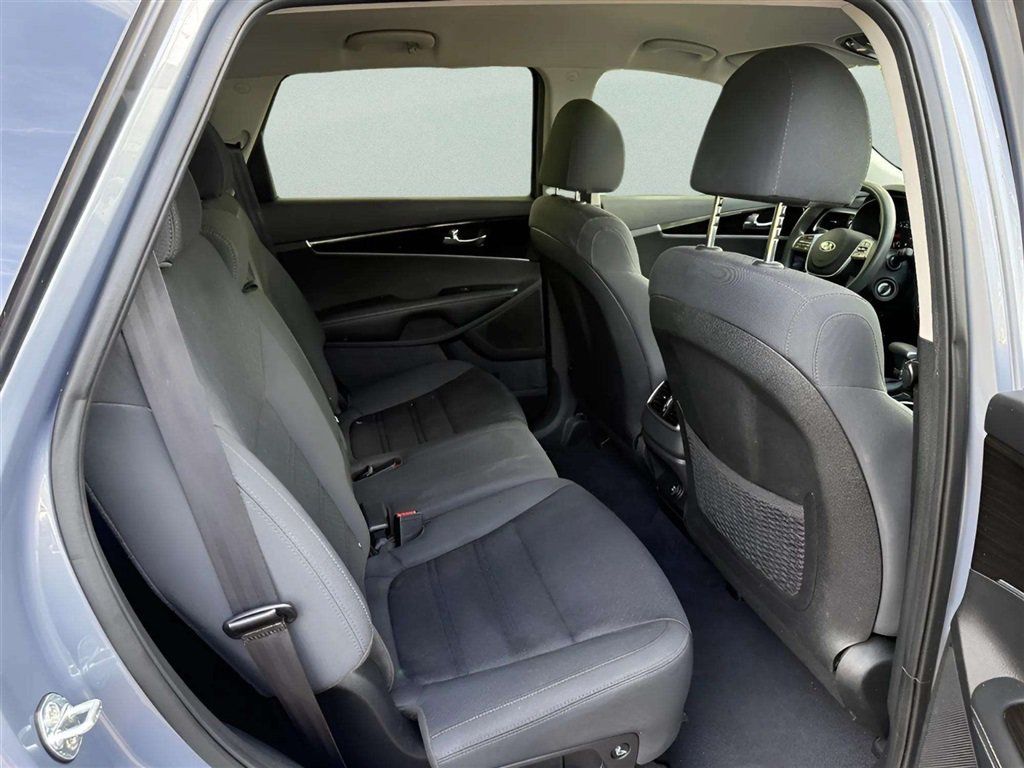 Used 2020 Kia Sorento L FWD image 20