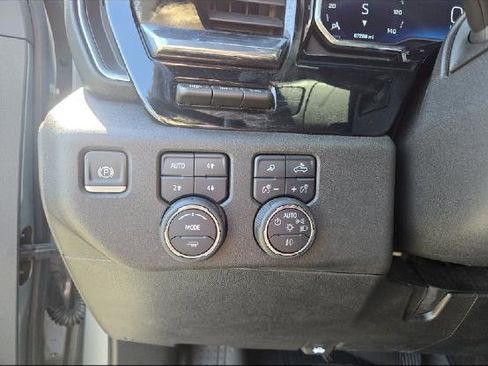 Used 2024 Chevrolet Silverado 3500 High Country w/ High Country Premium Package image 12