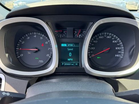 Used 2017 Chevrolet Equinox LT w/ Convenience Package FWD image 26
