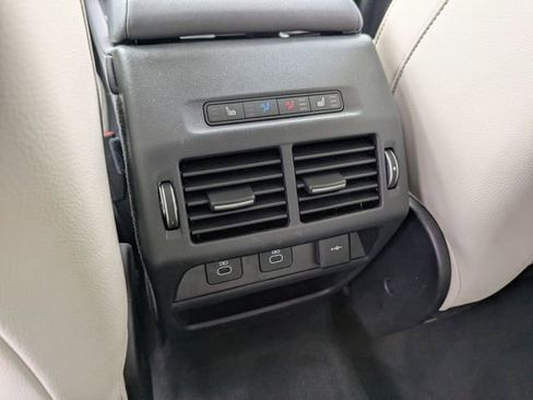 Used 2025 Land Rover Discovery Sport S image 13